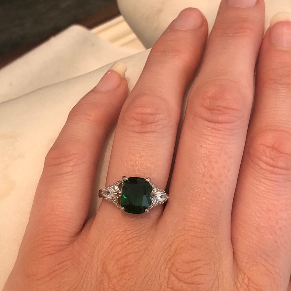 💚Sterling Silver Emerald Ring💚 - Picture 5 of 6